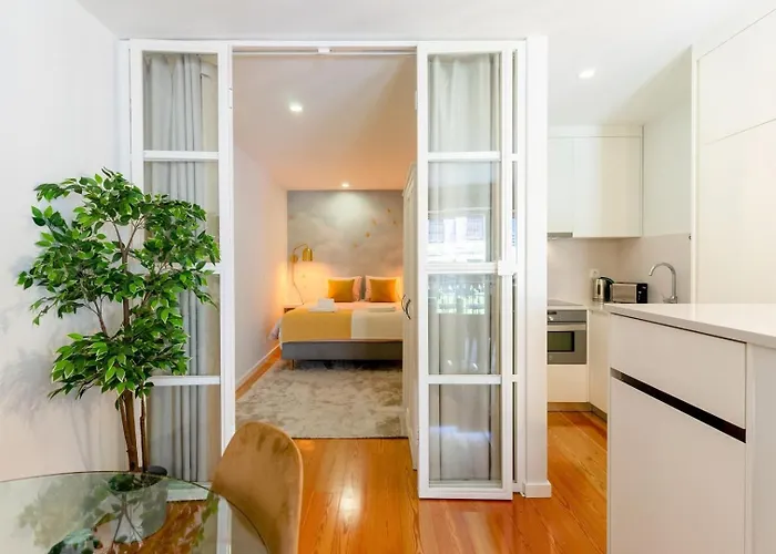 Lejlighed Flat With Cozy Balcony In The Heart Of Center