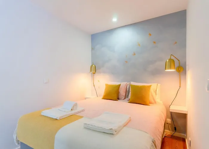 Flat With Cozy Balcony In The Heart Of Center Porto