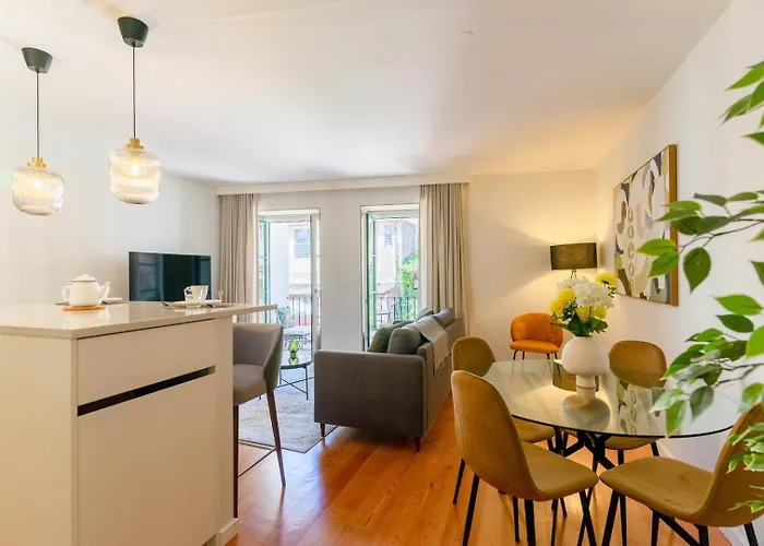 Flat With Cozy Balcony In The Heart Of Center Lejlighed