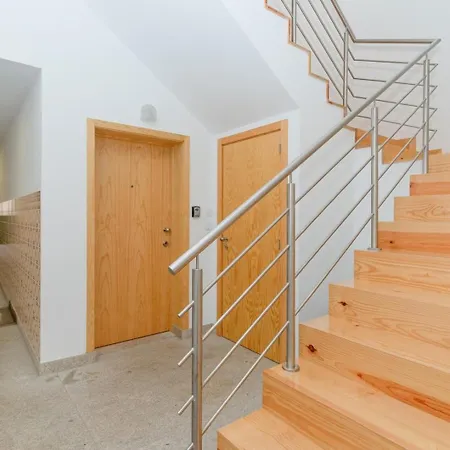 Апартаменты Flat With Cozy Balcony In The Heart Of Center Порту