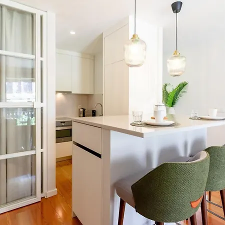 Апартаменты Flat With Cozy Balcony In The Heart Of Center Порту