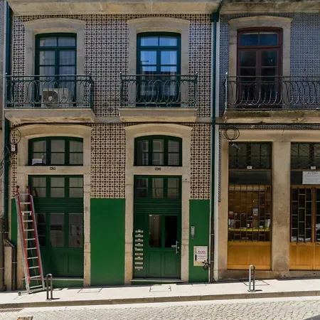 Luxury tent Flat With Cozy Balcony In The Heart Of Center Porto
