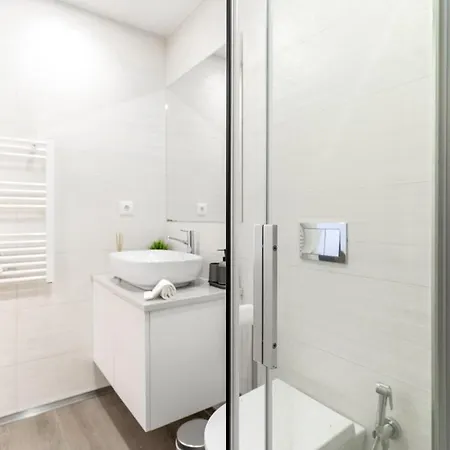 Flat With Cozy Balcony In The Heart Of Center פורטו